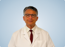 Portrait of Dr. Alexander Shaknovich, Co-Founder & Chief Medical Officer at Hygia